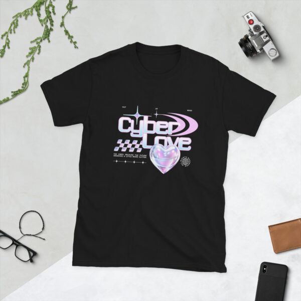„Cyber Love“ – Futuristisches Unisex T-Shirt im Ästhetik-Style – Bild 2
