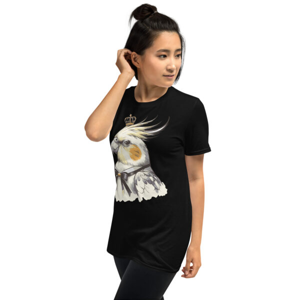 „Majestätischer Nymphensittich“ – Unisex T-Shirt für Vogel-Fans & Haustierfreunde – Bild 4