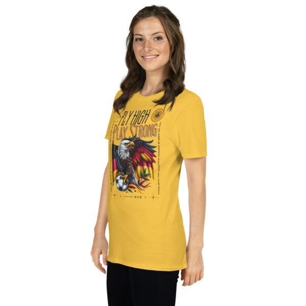 „Fly High, Play Strong“ – Unisex Fußball T-Shirt im Deutschland-Design – Bild 29