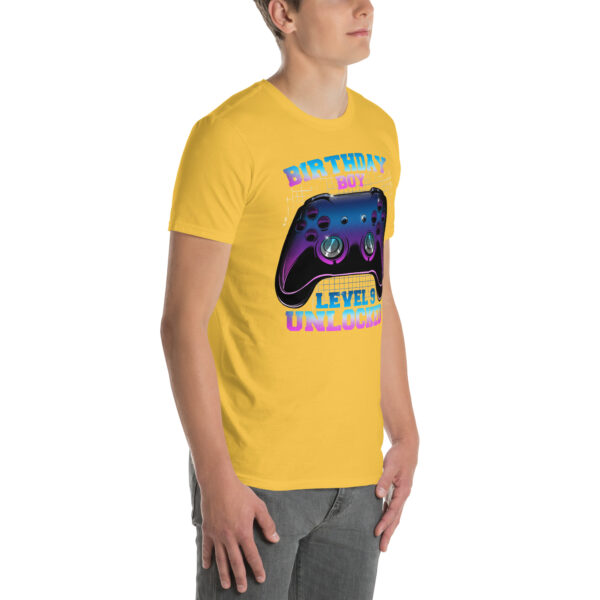 „Birthday Boy Level 9 Unlocked“ – Lustiges Unisex T-Shirt für Gamer-Kinder – Bild 27