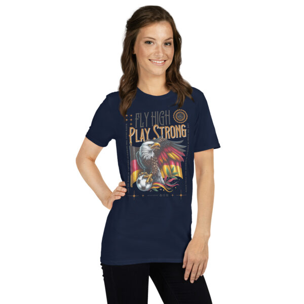„Fly High, Play Strong“ – Unisex Fußball T-Shirt im Deutschland-Design – Bild 12