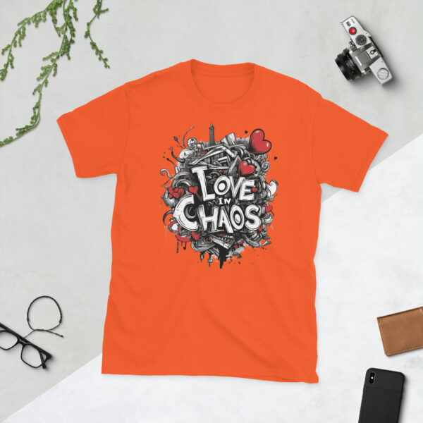 „Love in Chaos“ – Stylisches Unisex T-Shirt für wilde Herzen – Bild 9