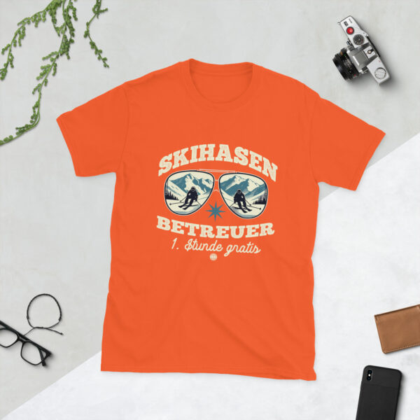 „Skihasen Betreuer – 1. Reihe gratis“ – Freches Après-Ski Unisex-Shirt – Bild 11
