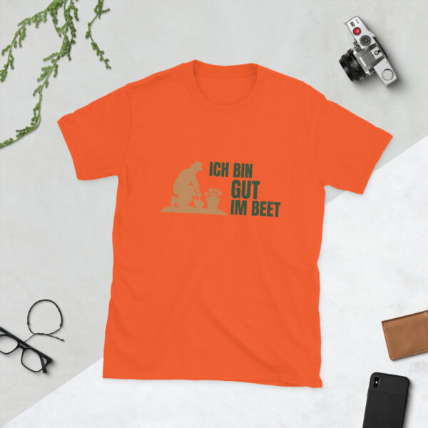 „Ich bin gut im Beet“ – Lustiges Garten Unisex-Shirt – Bild 8