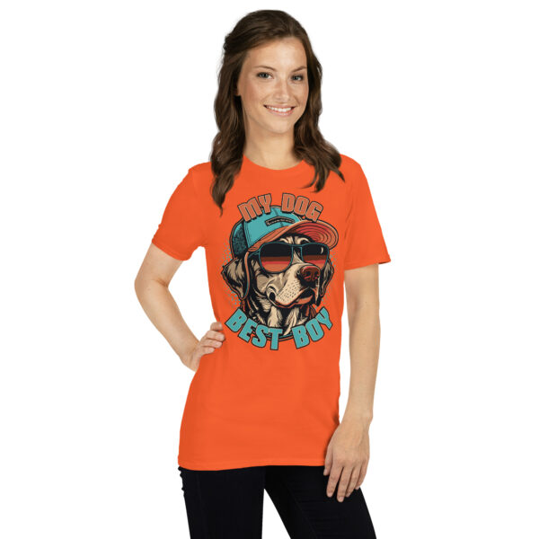 „My Dog Thinks I’m Cool“ – Lustiges Unisex T-Shirt für Hundefreunde – Bild 24