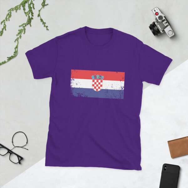 „Kroatien Flagge Vintage“ – Unisex T-Shirt im Retro-Fanstyle – Bild 6