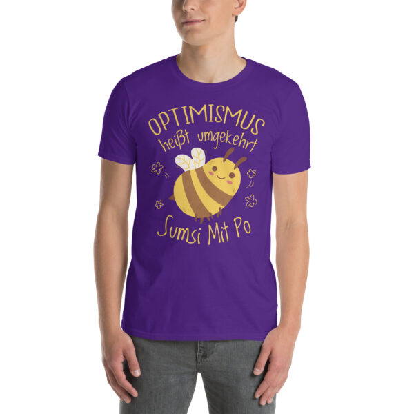 „Optimismus Biene“ – Lustiges Unisex-Shirt mit dem Spruch „Sumsi mit Po“ – Bild 3