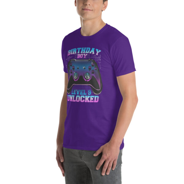 „Birthday Boy Level 9 Unlocked“ – Lustiges Unisex T-Shirt für Gamer-Kinder – Bild 18