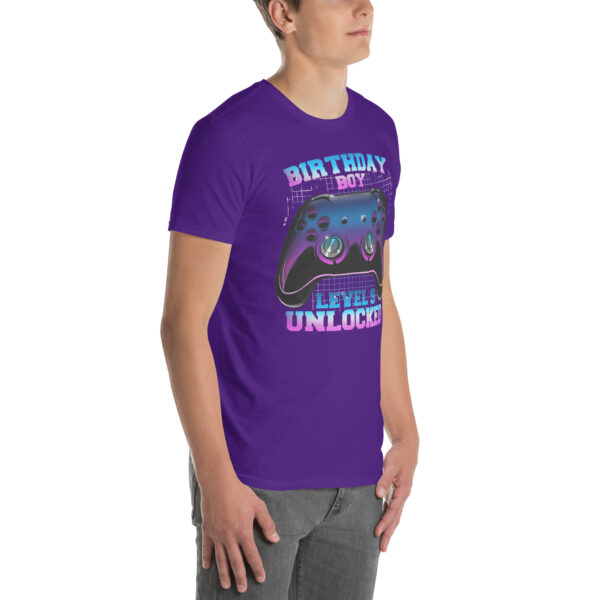 „Birthday Boy Level 9 Unlocked“ – Lustiges Unisex T-Shirt für Gamer-Kinder – Bild 17