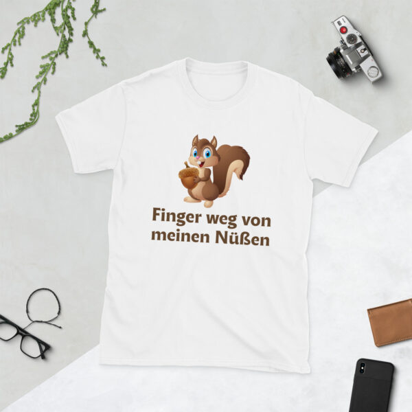 „Finger weg von meinen Nüssen!“ – Freches Unisex T-Shirt mit Humor – Bild 9