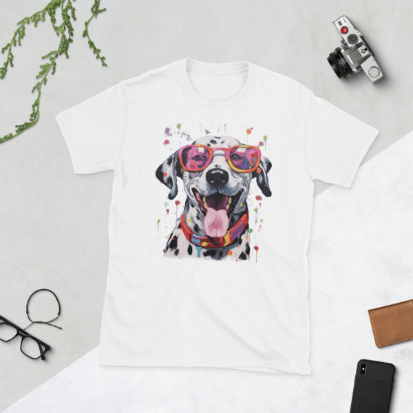 „Dalmatiner mit Sonnenbrille“ – Unisex T-Shirt für Hundefans & Sommerfreunde