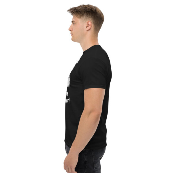 „Ich spare Strom – Ich fahre Verbrenner“ – Lustiges Unisex T-Shirt (helles Design) – Bild 4