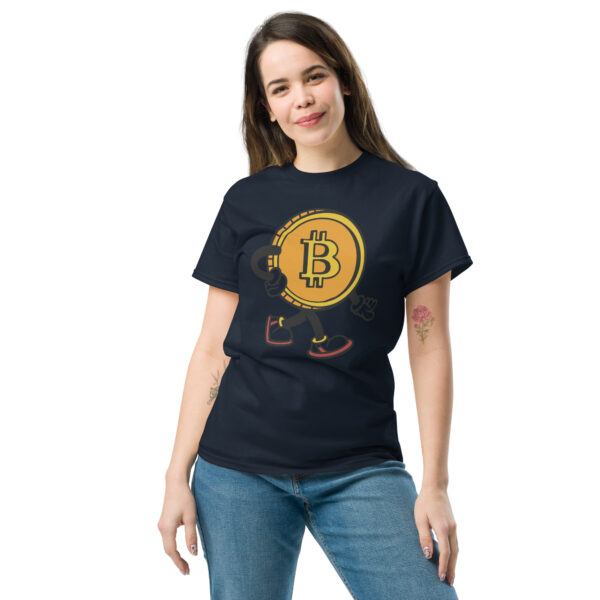„Bitcoin Walker“ – Unisex T-Shirt mit lustigem Krypto-Motiv für Bitcoin-Fans – Bild 5