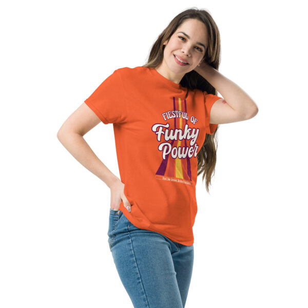 „Fistful of Funky Power“ – Retro Funk T-Shirt mit Pitbull-Design (Unisex) – Bild 8