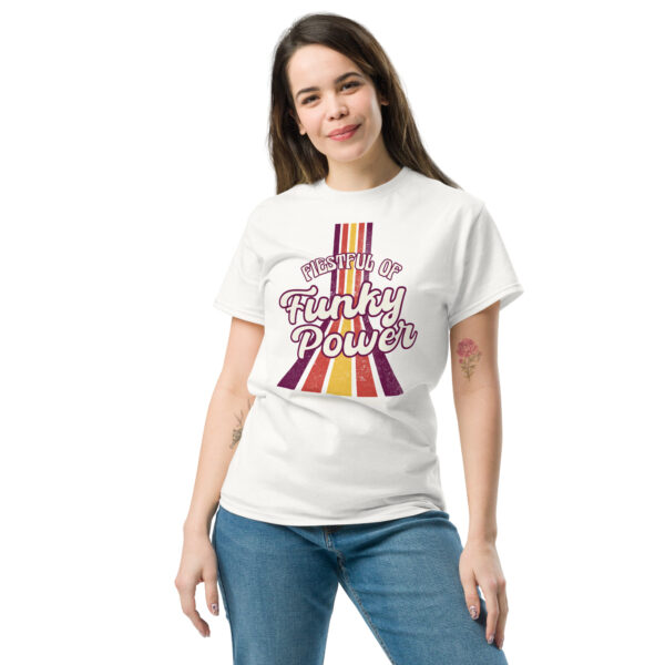 „Fistful of Funky Power“ – Retro Funk T-Shirt mit Pitbull-Design (Unisex) – Bild 13